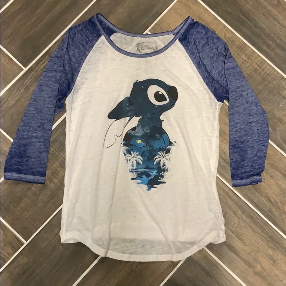 Disney’s Lilo and Stitch mid-sleeved top